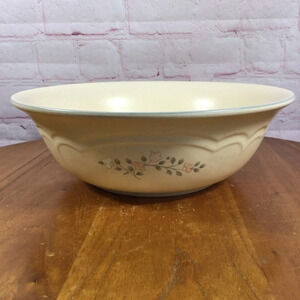 Vintage Pfaltzgraff Remembrance 8” Round Vegetable Bowl
